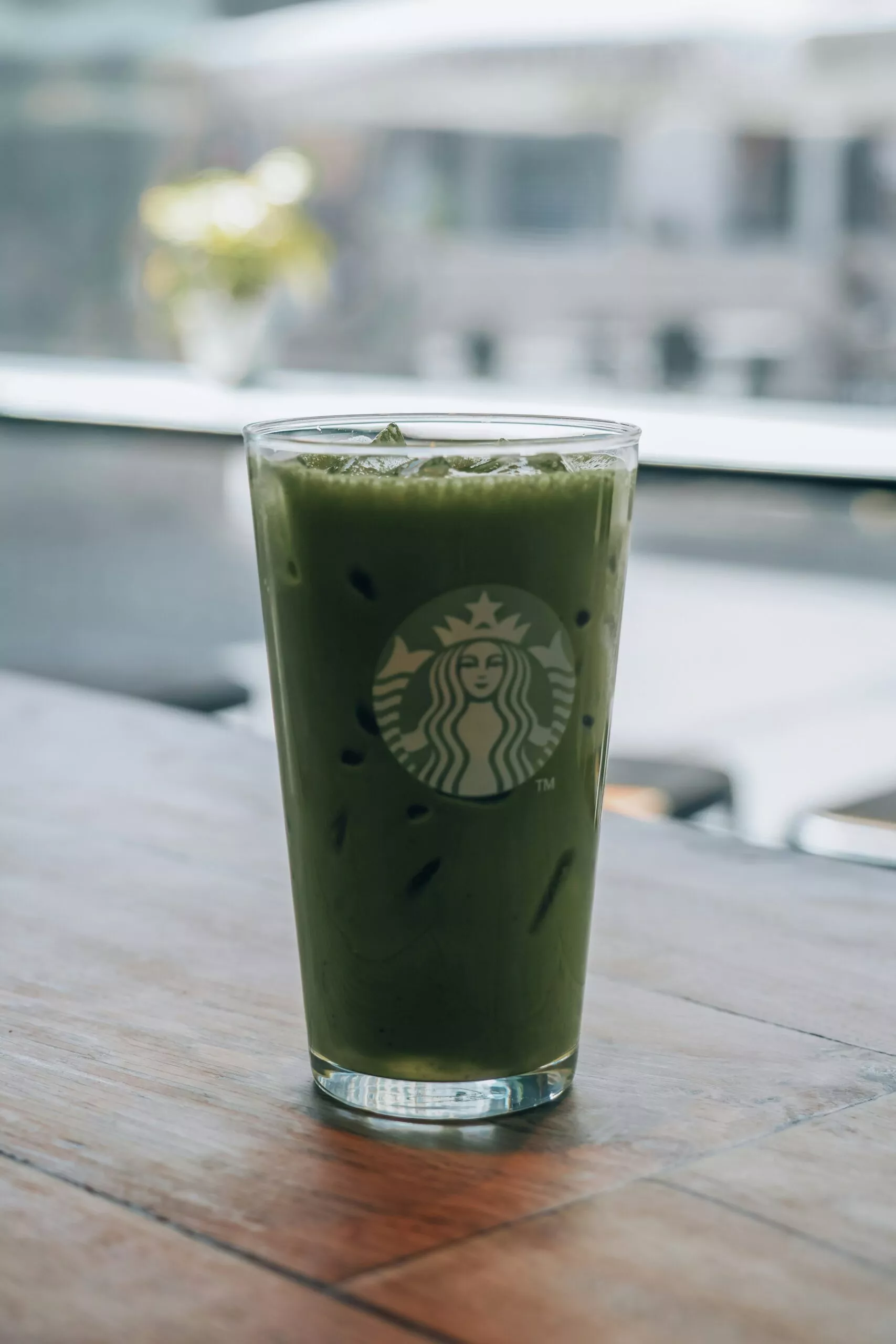 1727887677633×308544793253394700-feature how to get job in starbucks